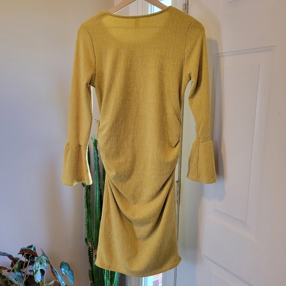 NWT Pink Blush Maternity Bodycon Lime Green/Yellow Stretch Sides, Size Large - Picture 7 of 9